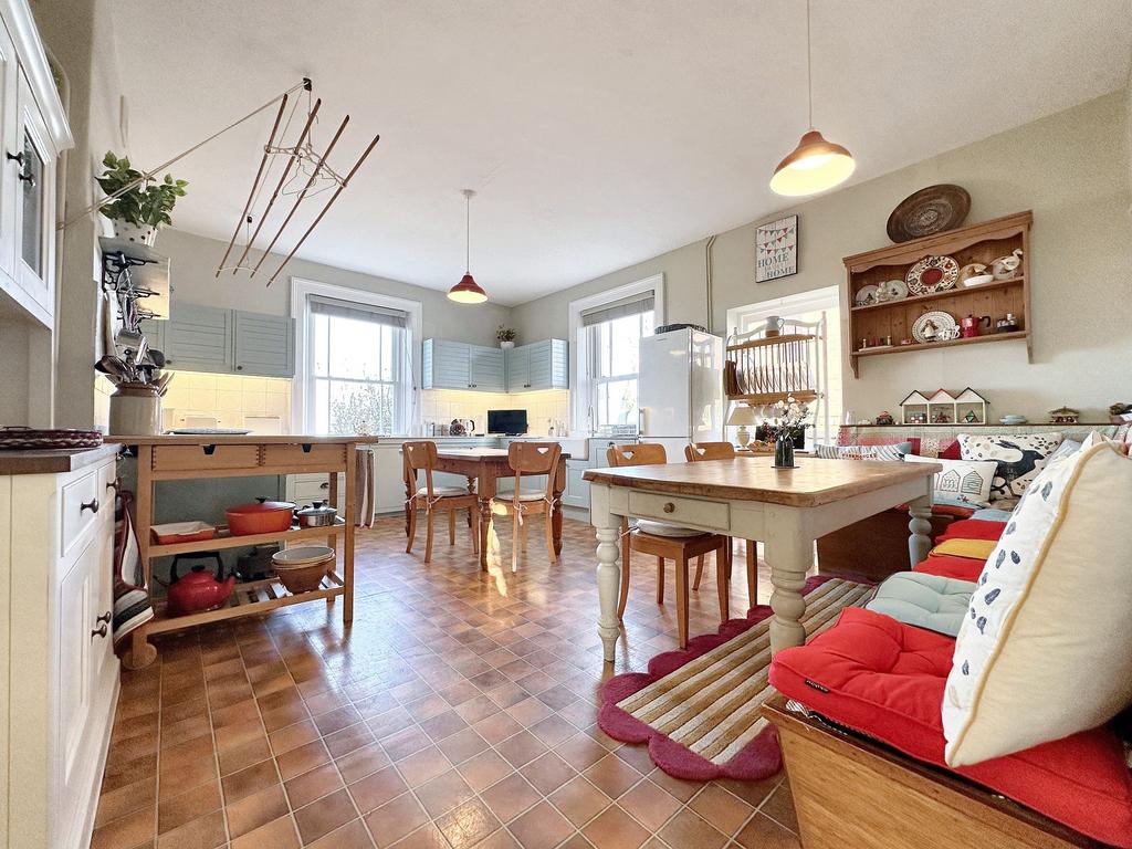 Dining Kitchen