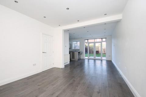 4 bedroom terraced house for sale, Park View, W3