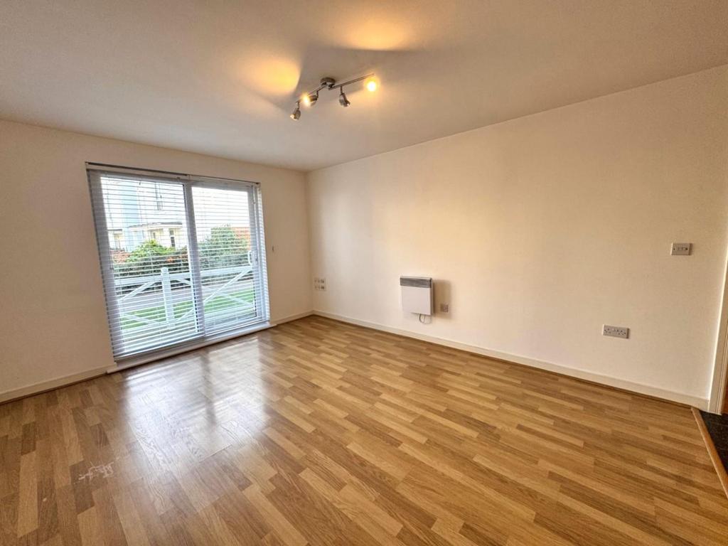 Lounge 1.jpg