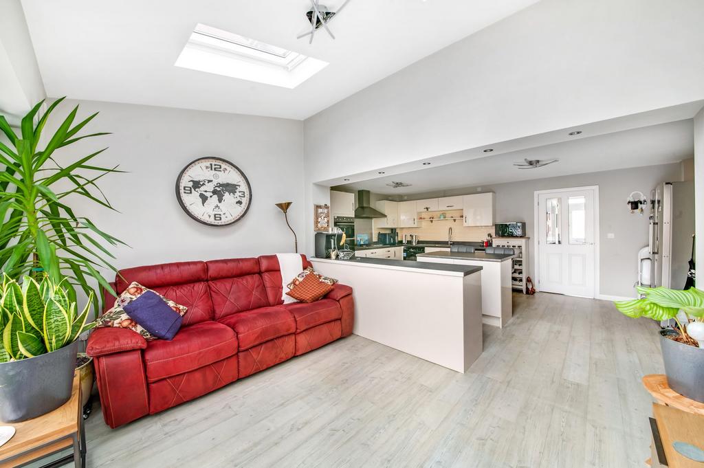 Living dining kitchen