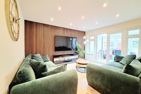 undefined, Beverley Gardens, Wembley HA9