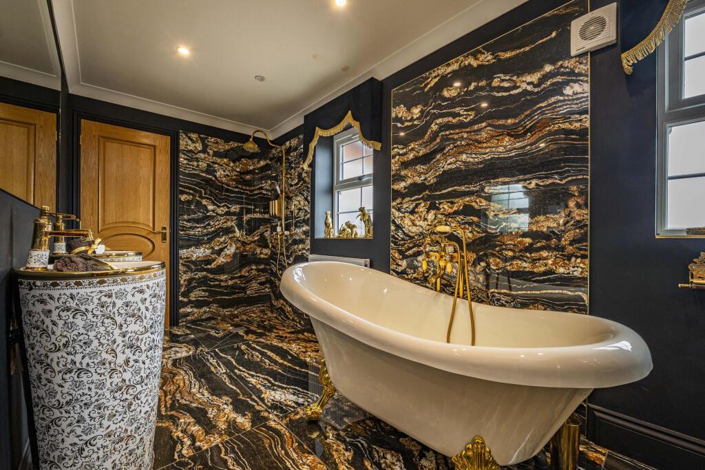 Ensuite
