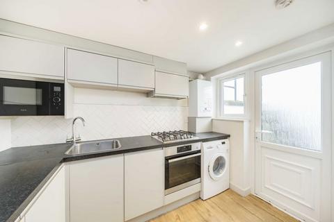 1 bedroom flat to rent, Fernlea Road, London SW12