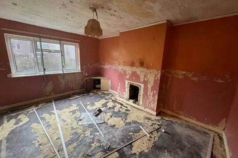 2 bedroom semi-detached house for sale, 93 Marigold Crescent, Dudley, DY1 3NX