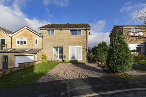 3 bedroom semi-detached house for sale, Forest Hill Gardens, Huddersfield HD3