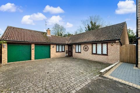 undefined, 10 Scott Close, Daventry, NN11 0RH