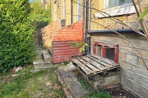 2 bedroom end of terrace house to rent, Scholes Road, Birkby, Huddersfield, HD2