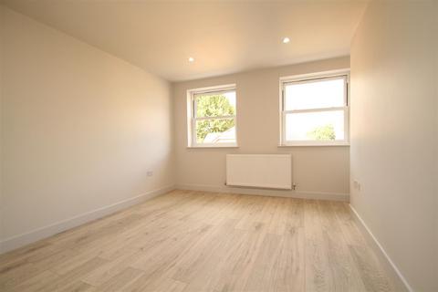 2 bedroom apartment to rent, Roman Road, London