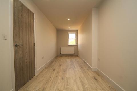2 bedroom apartment to rent, Roman Road, London