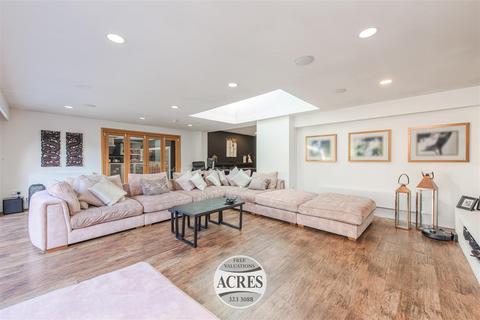 5 bedroom detached house for sale, Thornhill Road, Streetly