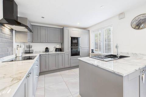 3 bedroom detached house for sale, Swift Close, Cottingham, HU16 4DQ
