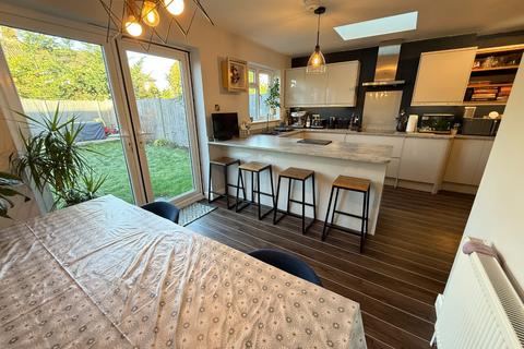 undefined, Walgrave Road, Dunstable LU5