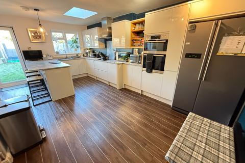 undefined, Walgrave Road, Dunstable LU5