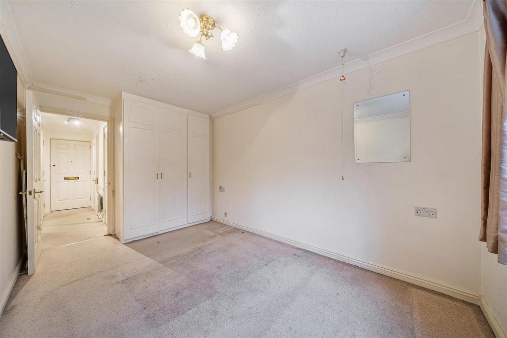Bedroom: