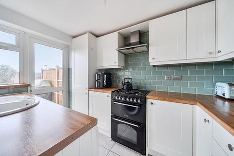 undefined, Kellynch Close, Alton, Hampshire, GU34