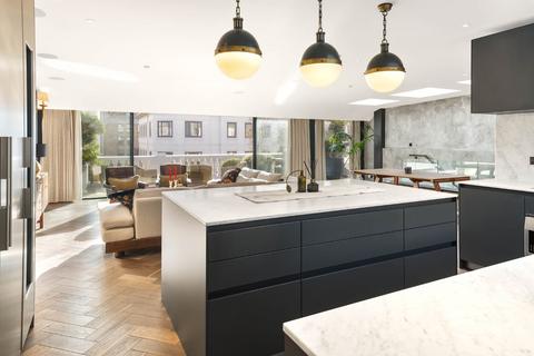 3 bedroom penthouse for sale, Strand, London WC2R