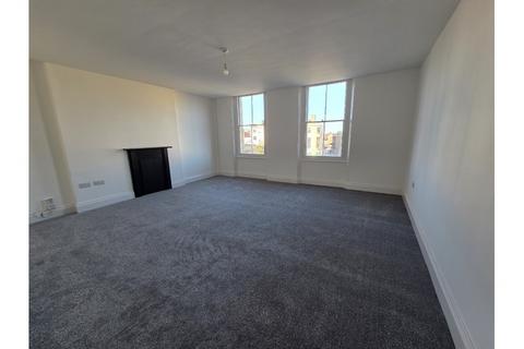 2 bedroom house share to rent, Cornhill, Bridgwater, TA6