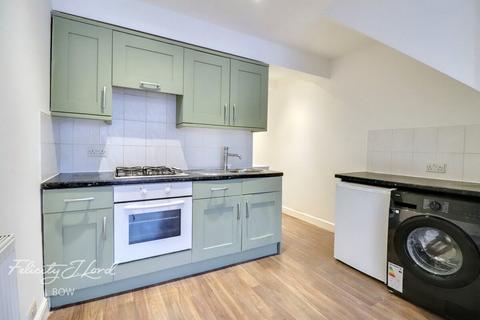 1 bedroom flat to rent, Coborn Road, LONDON