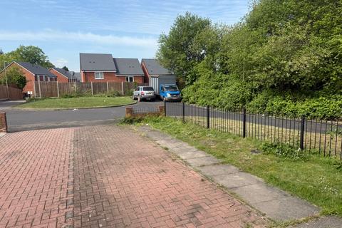 undefined, Brierley Hill, DY5