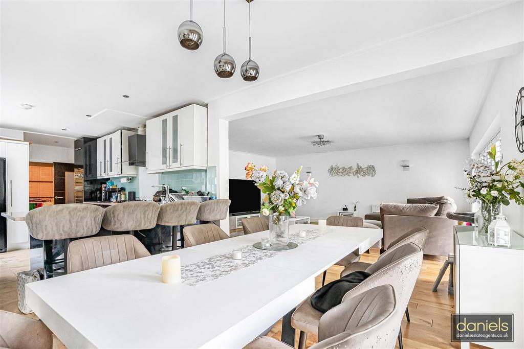 26 68197 watermarked.jpg