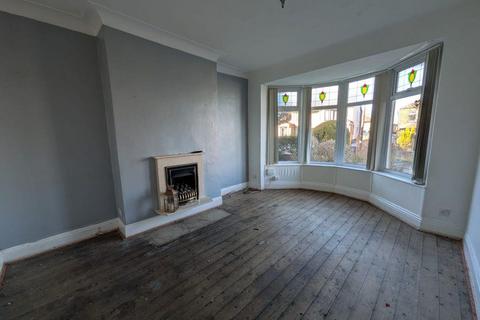 3 bedroom semi-detached house for sale, 45, Beechwood Avenue Bradford, BD6 3AN