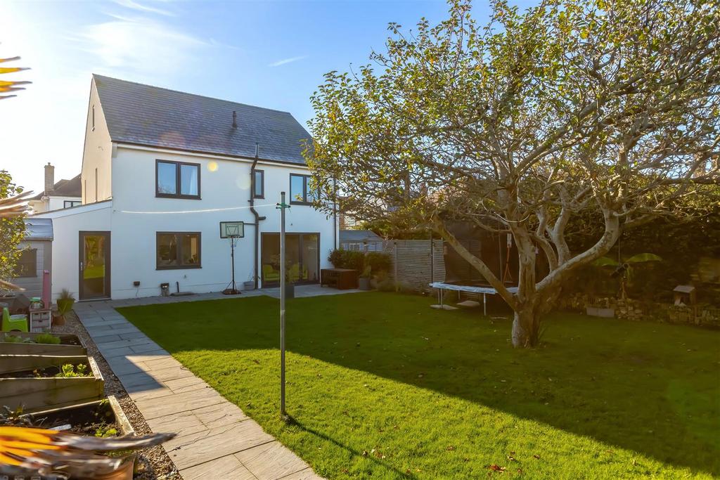 Anscombe Close 2.jpg