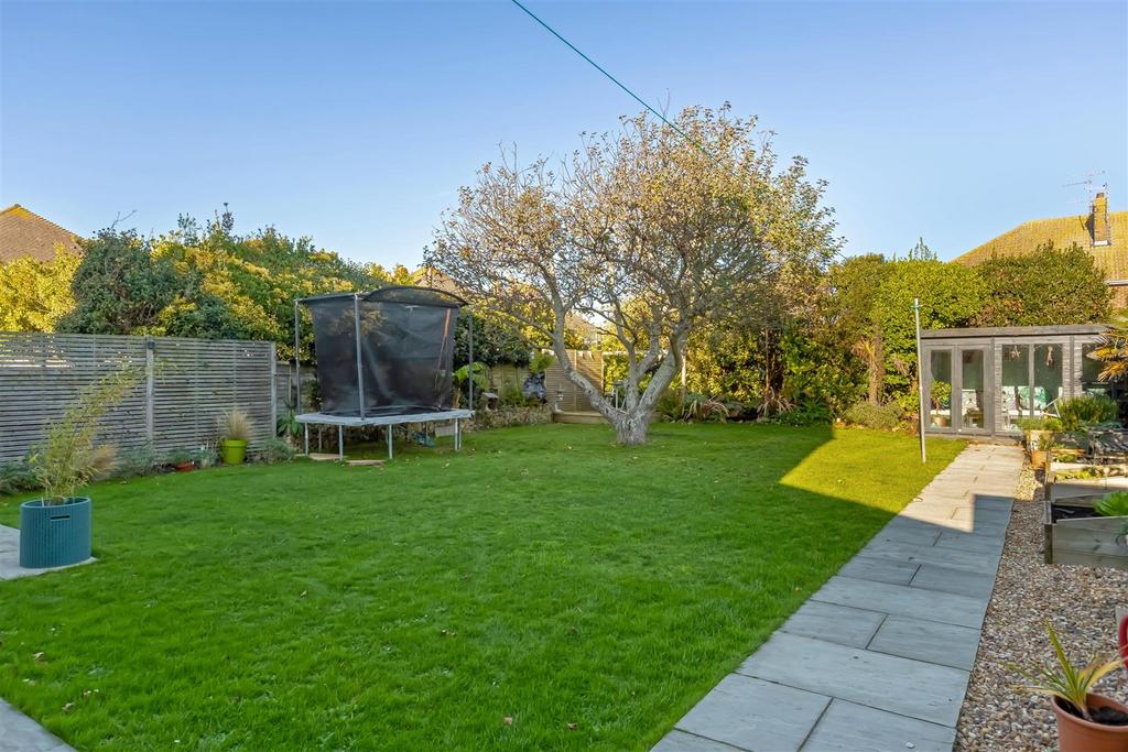 Anscombe Close 3.jpg