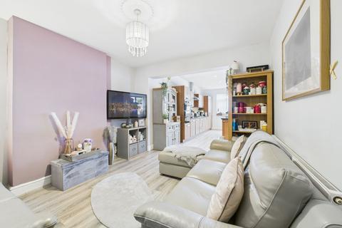 4 bedroom detached house for sale, Sandfield Road, Arnold, Nottingham