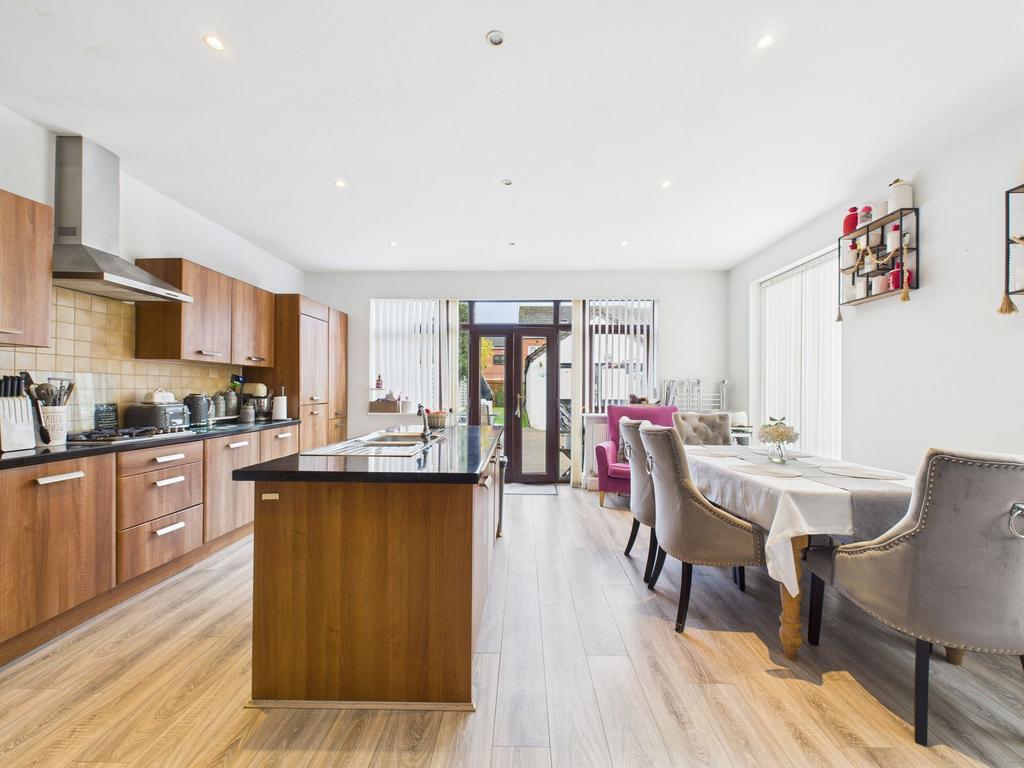 Open Plan Dining Kitchen