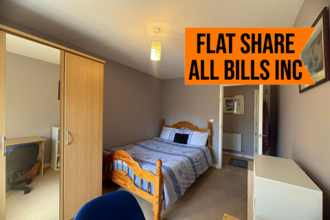 1 bedroom in a flat share to rent, Toucan Close, London NW10