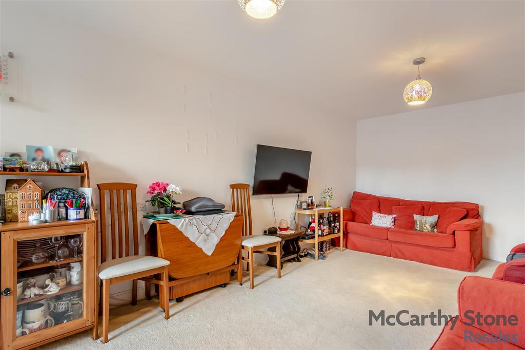 8671987-interior12.jpg