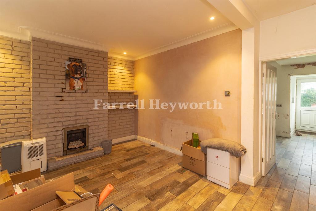 Lounge image 2
