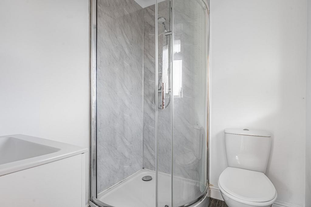 2nd En-Suite