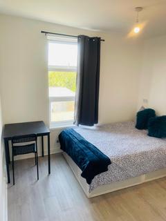 1 bedroom in a house share to rent, Rectory Road, Southall UB2