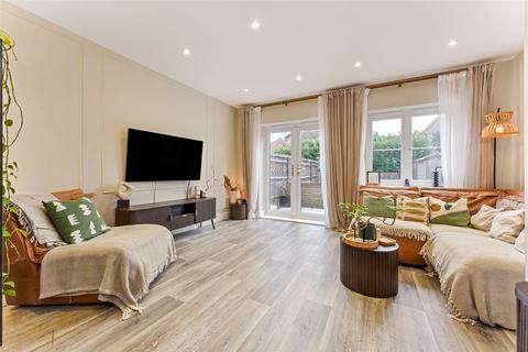 2 bedroom end of terrace house for sale, Maddoxwood, Chichester, West Sussex, PO19