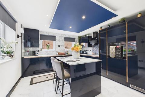 3 bedroom end of terrace house for sale, Millias Close, Brough