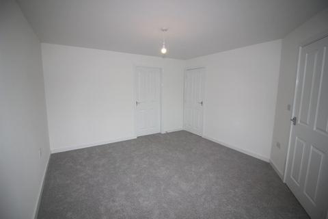 3 bedroom semi-detached house to rent, Ffordd Cadfan, Bridgend, CF31