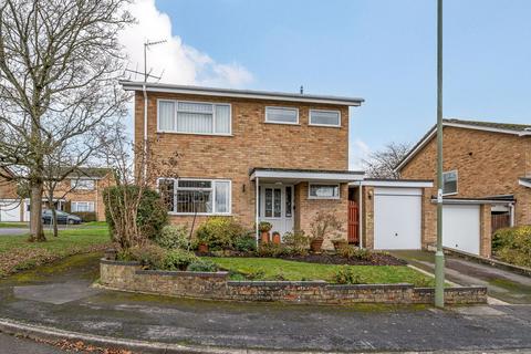 3 bedroom link detached house for sale, Honeysuckle Close, Basingstoke RG22 5RH