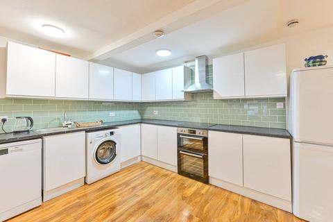 2 bedroom flat for sale, Maude Road, Camberwell, London, SE5