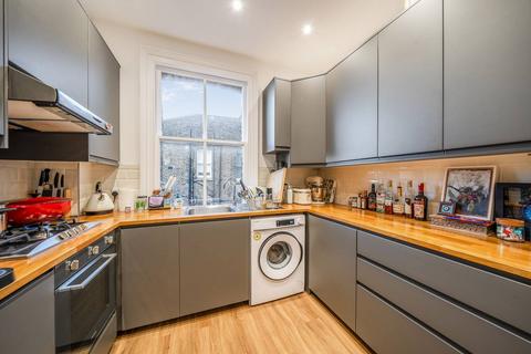 3 bedroom flat to rent, Gondar Gardens, West Hampstead, London, NW6