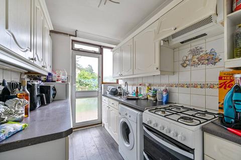 undefined, Vincam Close, Twickenham, TW2