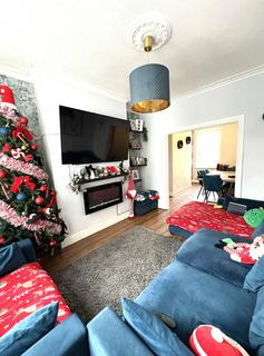 3 bedroom terraced house to rent, Thornton Road, Bootle L20