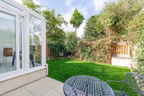 undefined, Avalon Road, West Ealing, London, W13