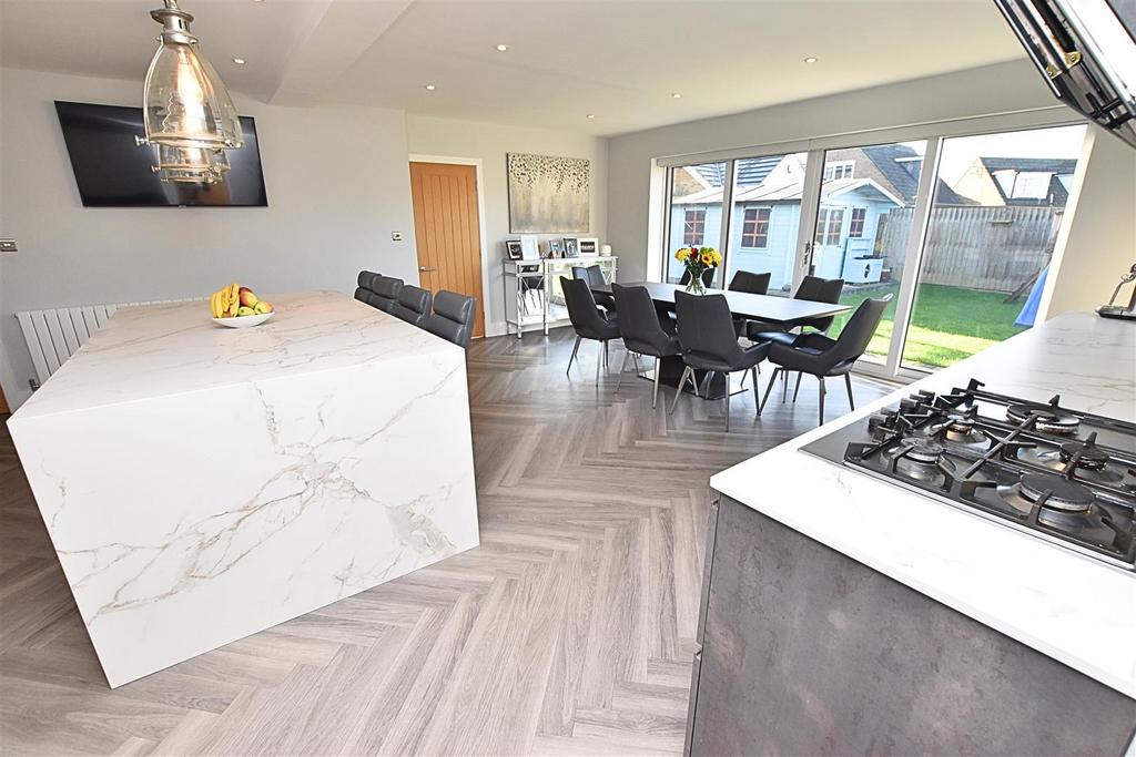 Living kitchen diner