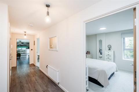 undefined, Pooley Court, Queen Mary Avenue, London
