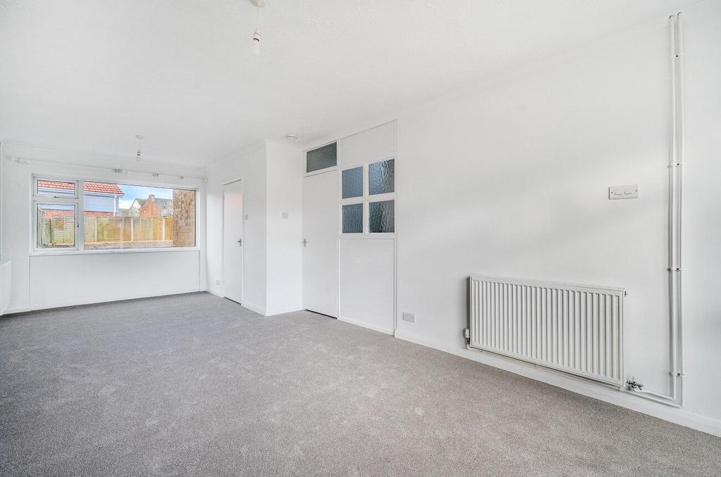 Sitting/Dining Room