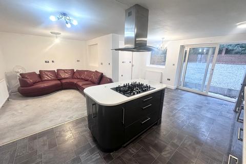 3 bedroom semi-detached house to rent - Carlton, Nottingham NG4