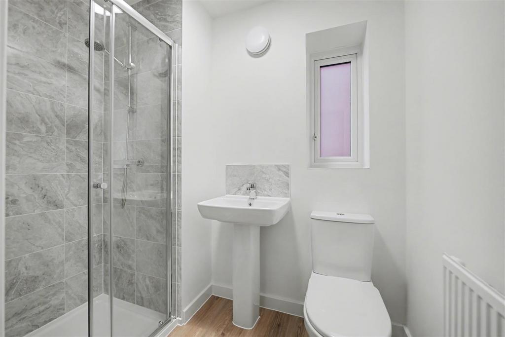 Ensuite.jpeg