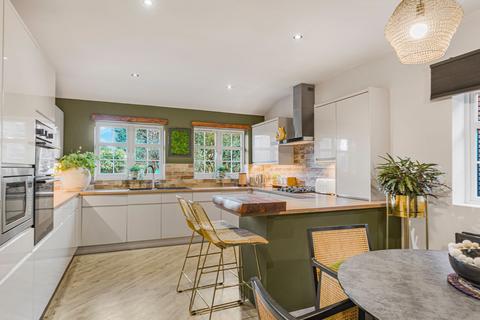 5 bedroom detached house for sale, Hollywood Lane, Birmingham B47