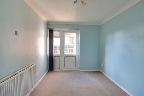 3 bedroom terraced house for sale, LAMBERT CLOSE, WATERLOOVILLE